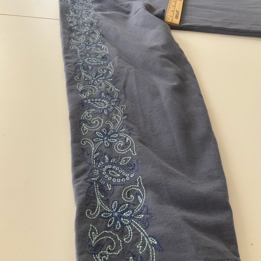 J. Jill Fit 2X Slate Blue V-Neck Pullover with Embroidered Sleeves - Picture 6 of 11